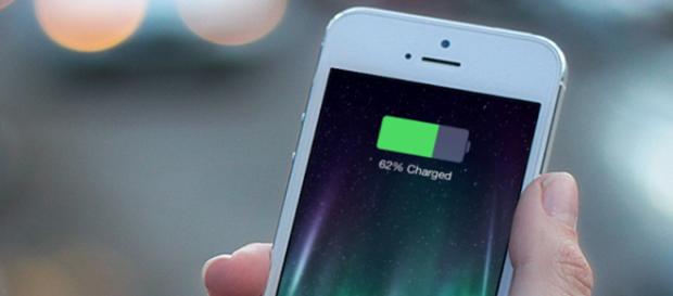 iOS 11 consume la batería de tu iPhone o iPad el doble de rápido. iOS 11 consume la batería de tu iPhone o iPad el doble de rápido.
