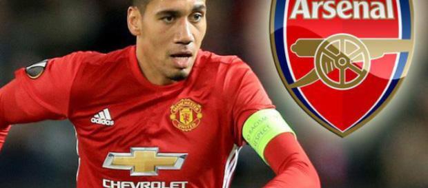 Smalling apunta al Arsenal para el verano Smalling apunta al Arsenal para el verano
