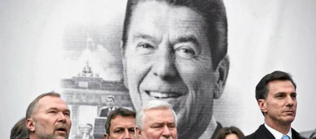 Traduciendo la realidad: Repunte del revisionismo en el espacio ex ... - blogspot.com Traduciendo la realidad: Repunte del revisionismo en el espacio ex ... - blogspot.com