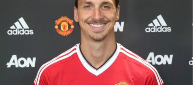 Zlatan Ibrahimovic ya se puso la camiseta del Manchester United ... - diez.hn Zlatan Ibrahimovic ya se puso la camiseta del Manchester United ... - diez.hn