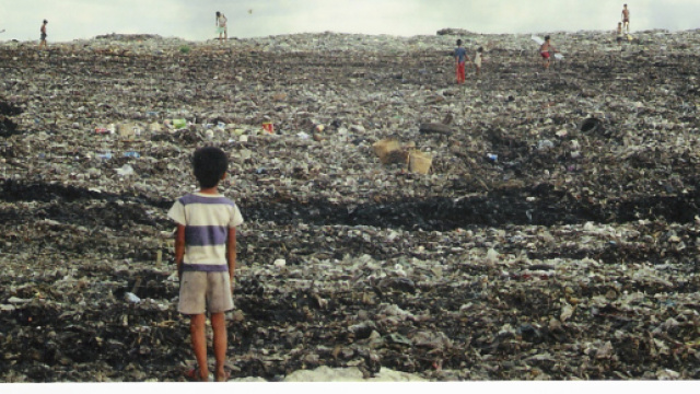 Mozambico: montagna di rifiuti travolge e uccide 17 persone