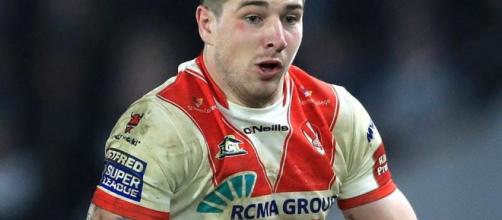 Mark Percival scored a hat-trick as St Helens swept aside reigning league leaders Castleford. Image Source - jerseyeveningpost.com