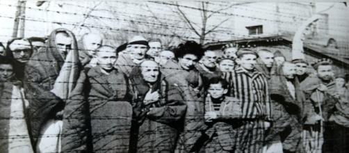 Prisioneros del campo de concentración de Auschwitz liberados en enero de 1945.