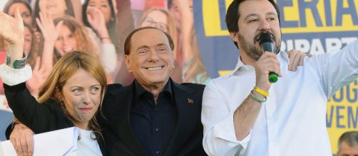 Berlusconi e Salvini scatenati, Renzi contrattacca