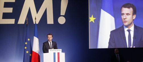 Le Président Macron en marche pour la réforme de l'Etat