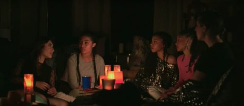 The girls talk to Zoey about Cash during the blackout on tonight's 'Grown-ish' (TV Promos/YouTube Screencap)