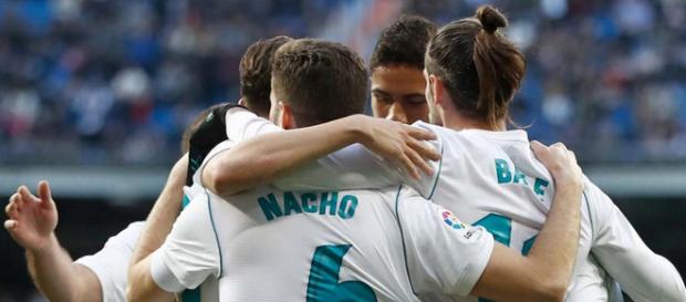 Mercato : Le Real Madrid reçoit une offre démentielle ! Mercato : Le Real Madrid reçoit une offre démentielle !