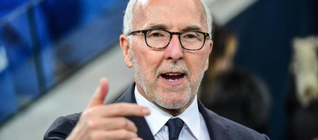 Si l'OM est surveillé par l'UEFA, Frank Mc Court devrait pouvoir faire avancer son club comme il l'entend (foot01.com). Si l'OM est surveillé par l'UEFA, Frank Mc Court devrait pouvoir faire avancer son club comme il l'entend (foot01.com).