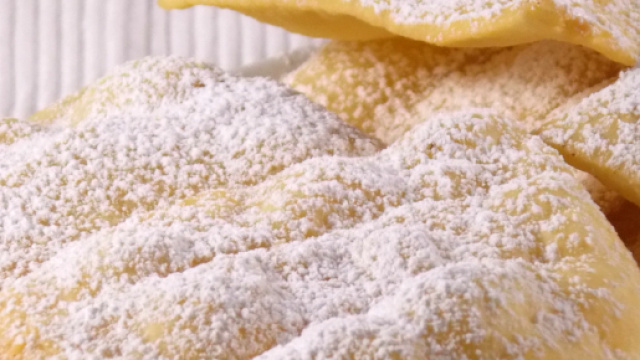 chiacchiere di carnevale, ricetta facile - kitchencri.it