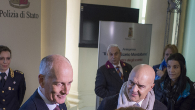 Il capo della polizia e l'attore Luca Zingaretti