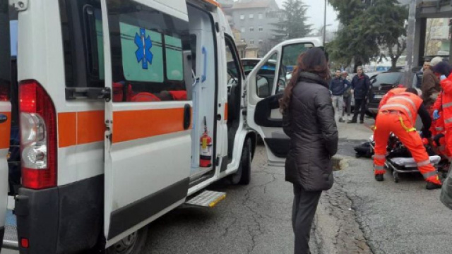 Macerata, spari in strada da auto in corsa: 7 feriti tutti ... - ilfattoquotidiano.it