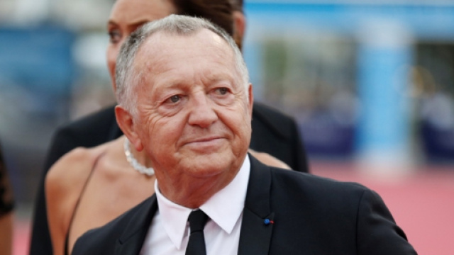 OL : chambré par Cazarre, Aulas se le paye - bfmtv.com