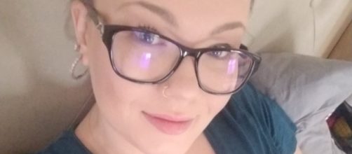 Amber Portwood shows off her baby bump. [Photo via Amber/ Twitter]