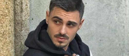 Dopo una fine, tutto ricomincia, nuovo look e tattoo per Francesco Monte