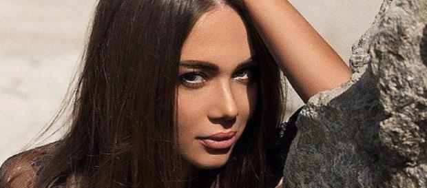 Anastasia Cecati cerea bani tatălui copilului ei pentru a-l primi în vizită Anastasia Cecati cerea bani tatălui copilului ei pentru a-l primi în vizită