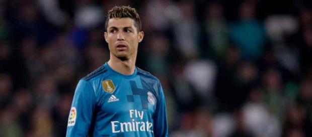 Cristiano Ronaldo não gostou do que o treinador fez Cristiano Ronaldo não gostou do que o treinador fez