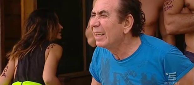 Isola dei Famosi, Giucas Casela deve lasciare L'Isola Isola dei Famosi, Giucas Casela deve lasciare L'Isola