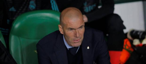 Marcelo se detuvo después de sentir un fuerte pellizco en el bíceps femoral derecho Marcelo se detuvo después de sentir un fuerte pellizco en el bíceps femoral derecho