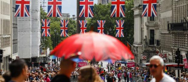 Separación de Reino Unido de la Unión Europea amenaza a la Premier ... - com.ec Separación de Reino Unido de la Unión Europea amenaza a la Premier ... - com.ec