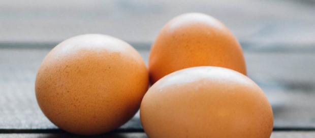 Beneficios del huevo. ¿Los huevos producen colesterol? - beneficiosde10.com Beneficios del huevo. ¿Los huevos producen colesterol? - beneficiosde10.com