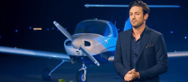 Der Bachelor "Daniel Völz" sorgt für Unterhaltung der besonderen Art - Foto: MG RTL D Der Bachelor "Daniel Völz" sorgt für Unterhaltung der besonderen Art - Foto: MG RTL D
