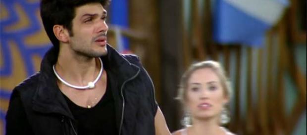 Jéssica dá choque de realidade em Lucas Jéssica dá choque de realidade em Lucas