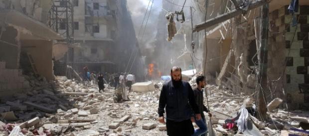 La guerra civil siria es un conflicto bélico iniciado a principios de 2011 La guerra civil siria es un conflicto bélico iniciado a principios de 2011