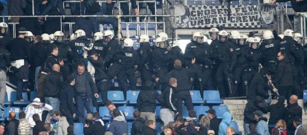 Polizei beim Fußball: Bremen bittet DFL zur Kasse | FR.de - fr.de Polizei beim Fußball: Bremen bittet DFL zur Kasse | FR.de - fr.de