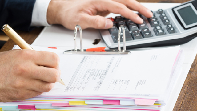 Bollette luce non pagate: la reazione dei consumatori