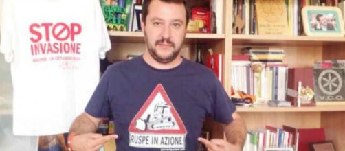 Matteo Salvini nel centro di accoglienza per migranti di largo Perassi a Roma