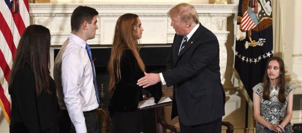 Amoklauf von Florida: Donald Trump will jetzt Lehrer bewaffnen ... - bild.de Amoklauf von Florida: Donald Trump will jetzt Lehrer bewaffnen ... - bild.de