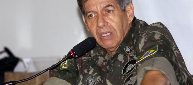 General Augusto Heleno se pronunciou a respeito de ações a serem tomadas no estado do Rio de Janeiro General Augusto Heleno se pronunciou a respeito de ações a serem tomadas no estado do Rio de Janeiro