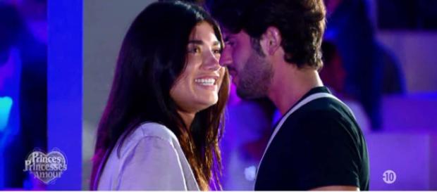 Les princes et les princesses de l'amour : Laurie et Laury ... - 6play.fr Les princes et les princesses de l'amour : Laurie et Laury ... - 6play.fr