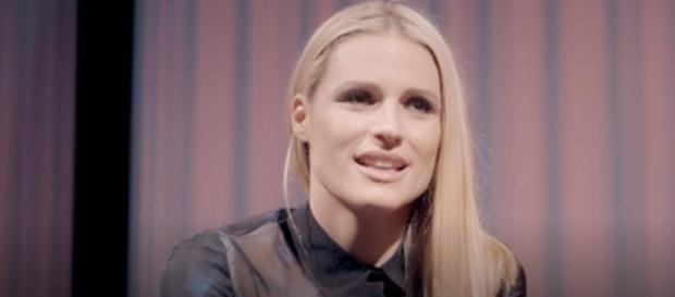 Michelle Hunziker racconta le minacce choc rivolte alla figlia Aurora Michelle Hunziker racconta le minacce choc rivolte alla figlia Aurora