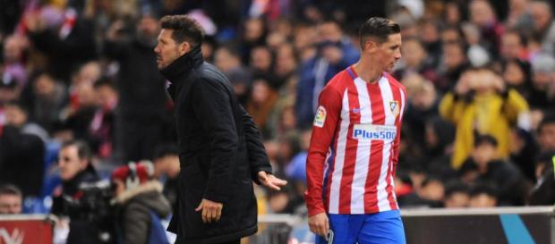 Simeone abre la puerta de salida a Fernando Torres Simeone abre la puerta de salida a Fernando Torres