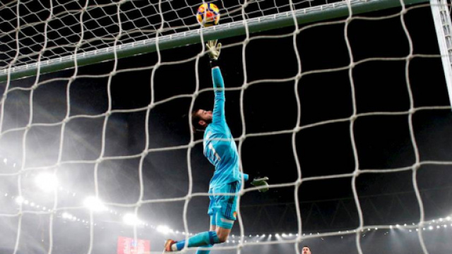 David De Gea in azione in un match di Premier League contro l'Arsenal di questa stagione