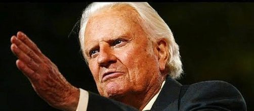 Details about Billy Graham's funeral [Image: Nicki Swift/YouTube screenshot]