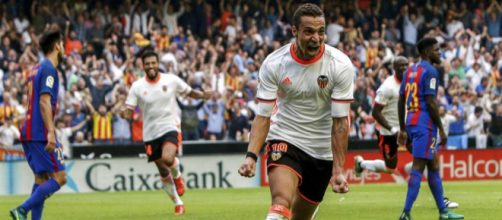 El segundo gol del Valencia al Barça, en posible fuera de juego - mundodeportivo.com