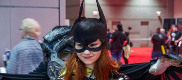 Batgirl with bat at the 2013 Chicago Comic & Entertainment Expo (Image credit – Chris Favero, Wikimedia Commons) Batgirl with bat at the 2013 Chicago Comic & Entertainment Expo (Image credit – Chris Favero, Wikimedia Commons)