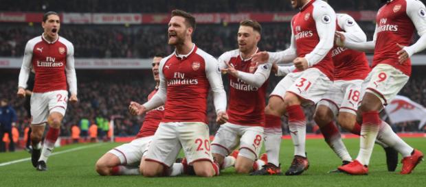 El Arsenal enfrentará al AC Milan en los octavos de final de la Europa League El Arsenal enfrentará al AC Milan en los octavos de final de la Europa League