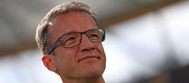 Fredi Bobic steht vor dem Wiedersehen mit seiner "alten Liebe" (Quelle: op-online.de) Fredi Bobic steht vor dem Wiedersehen mit seiner "alten Liebe" (Quelle: op-online.de)