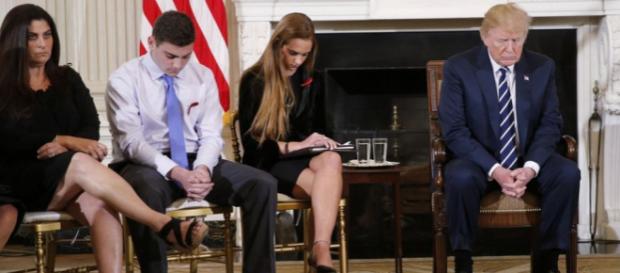 https://e3.365dm.com/18/02/1096x616/skynews-trump-school-shootings_4237397.jpg?20180222063658 https://e3.365dm.com/18/02/1096x616/skynews-trump-school-shootings_4237397.jpg?20180222063658