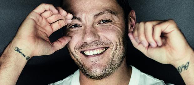 Intervista a Tiziano Ferro: «Negli stadi cerco l'intimità ... - rollingstone.it Intervista a Tiziano Ferro: «Negli stadi cerco l'intimità ... - rollingstone.it