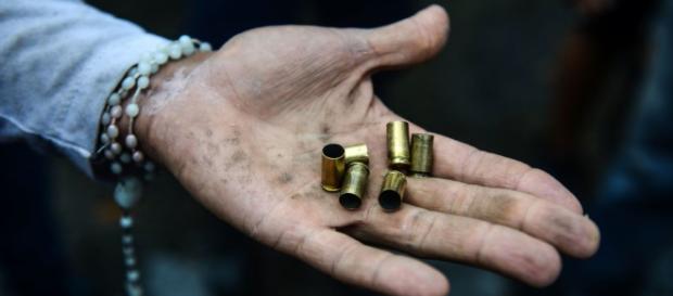 Los estudiantes toman las calles en protesta por las leyes de armas Los estudiantes toman las calles en protesta por las leyes de armas