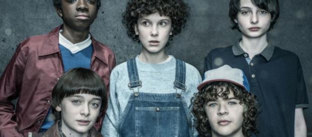 Novos personagens se juntam à terceira temporada de Stranger Things (foto reprodução). Novos personagens se juntam à terceira temporada de Stranger Things (foto reprodução).