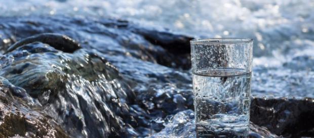 ¿Es bueno para la salud tomar 'agua cruda'? ¿Es bueno para la salud tomar 'agua cruda'?