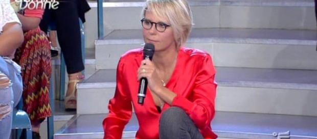 Uomini e Donne, programma longevo condotto da Maria De Filippi Uomini e Donne, programma longevo condotto da Maria De Filippi