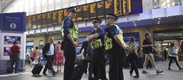 Cuatro jóvenes mueren apuñalados en Londres en menos de 24 horas - 20minutos.es Cuatro jóvenes mueren apuñalados en Londres en menos de 24 horas - 20minutos.es