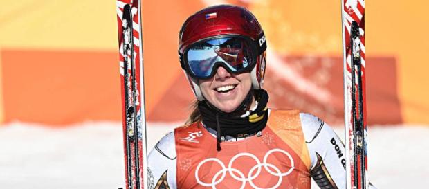 Czech snowboarder Ester Ledecka uses secondhand skis to win gold ... - sportingnews.com Czech snowboarder Ester Ledecka uses secondhand skis to win gold ... - sportingnews.com