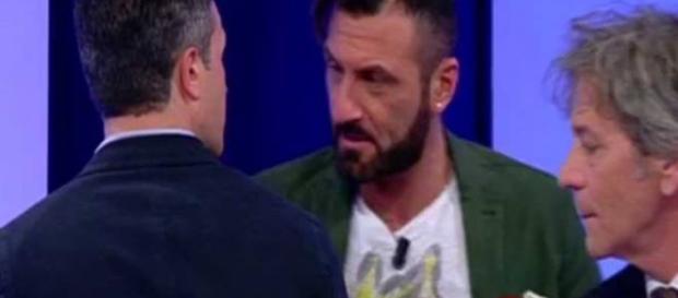 Uomini e donne Sossio litiga con Riccardo via Bitchyf.it Uomini e donne Sossio litiga con Riccardo via Bitchyf.it